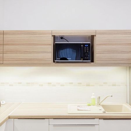 The Chic Crib With Balcony Apartment Budapest Luaran gambar