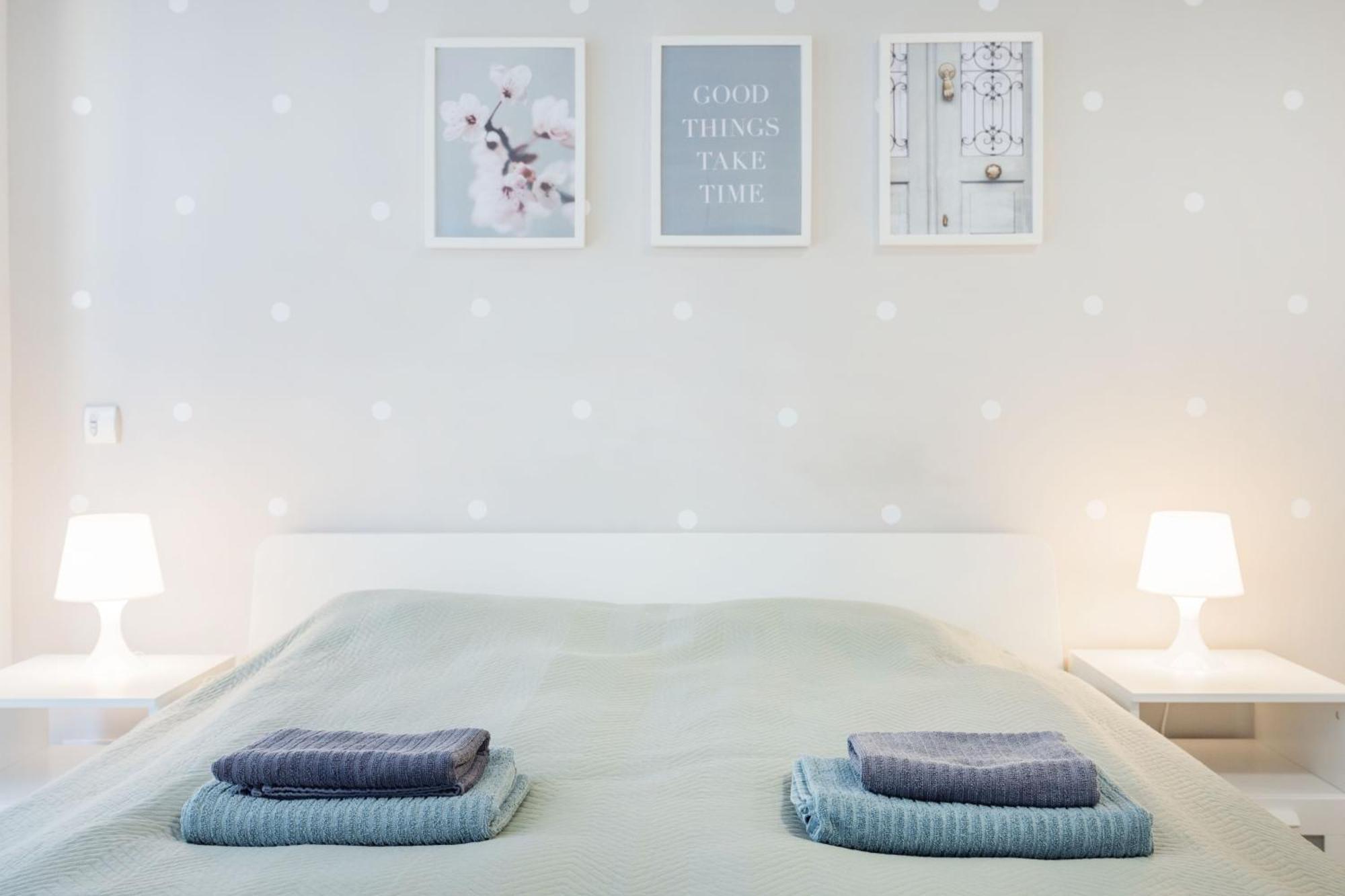 The Chic Crib With Balcony Apartment Budapest Luaran gambar